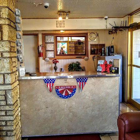 Olympia Inn Екстер'єр фото