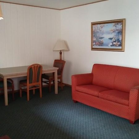 Olympia Inn Екстер'єр фото